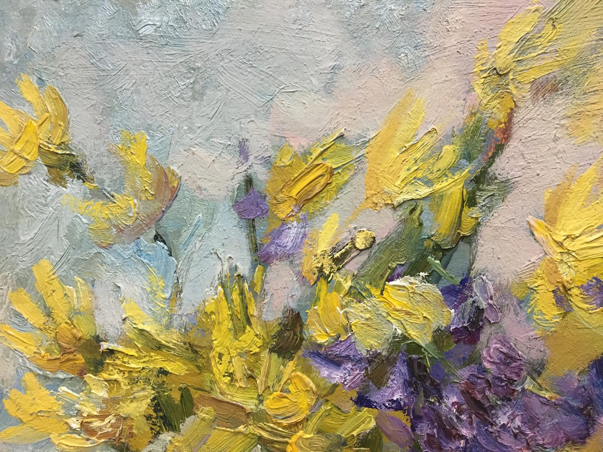 Vibrant oil painting of lilac and daisies by D. Varikutsa