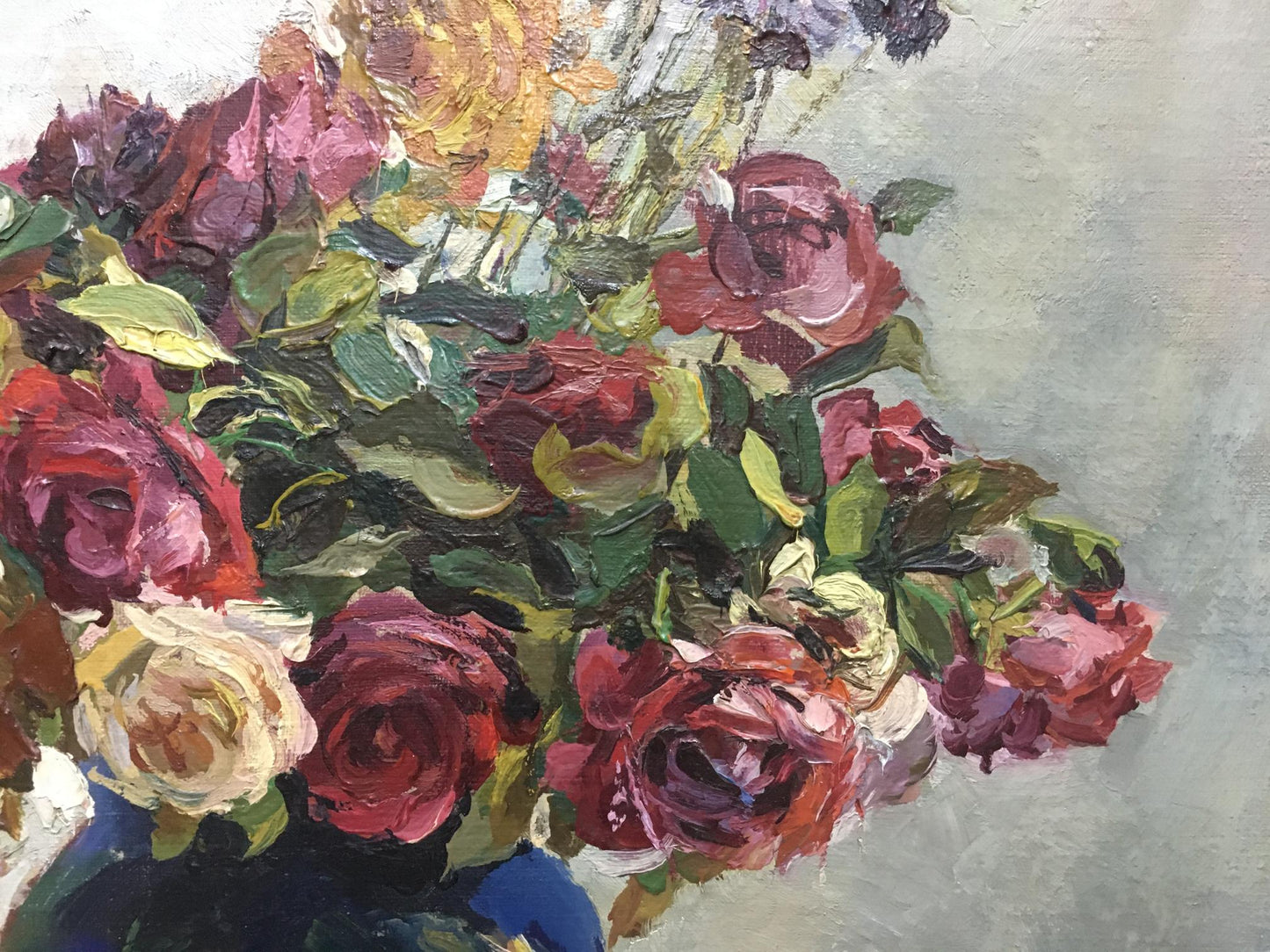 Oil painting Still life by Chukhlantsev May Filippovich: lush red roses bouquet