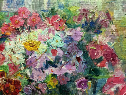 Vibrant oil painting Lilac by Vera Dovgalevskaya with lush florals